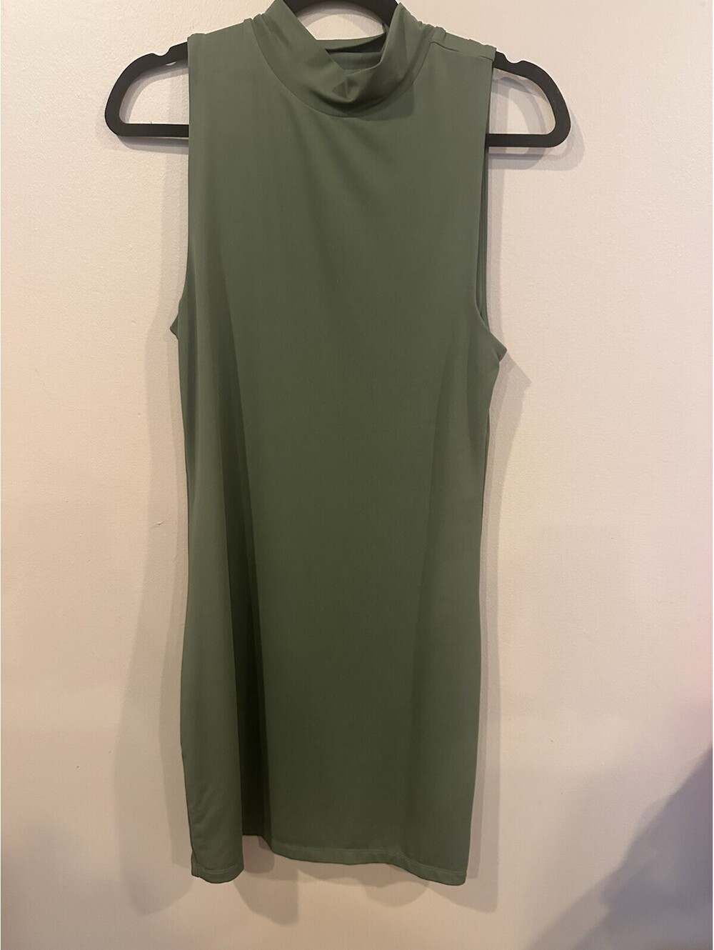 Aritzia Babaton Green Contour Stretch Bodycon Sleeveless Mini Dress Large staple - Picture 2 of 5